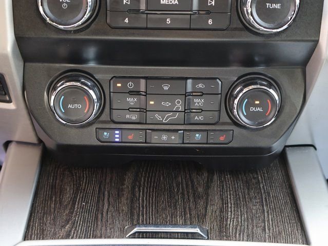 Used 2020 Ford F250 Lariat w/ Lariat Value Package image 31