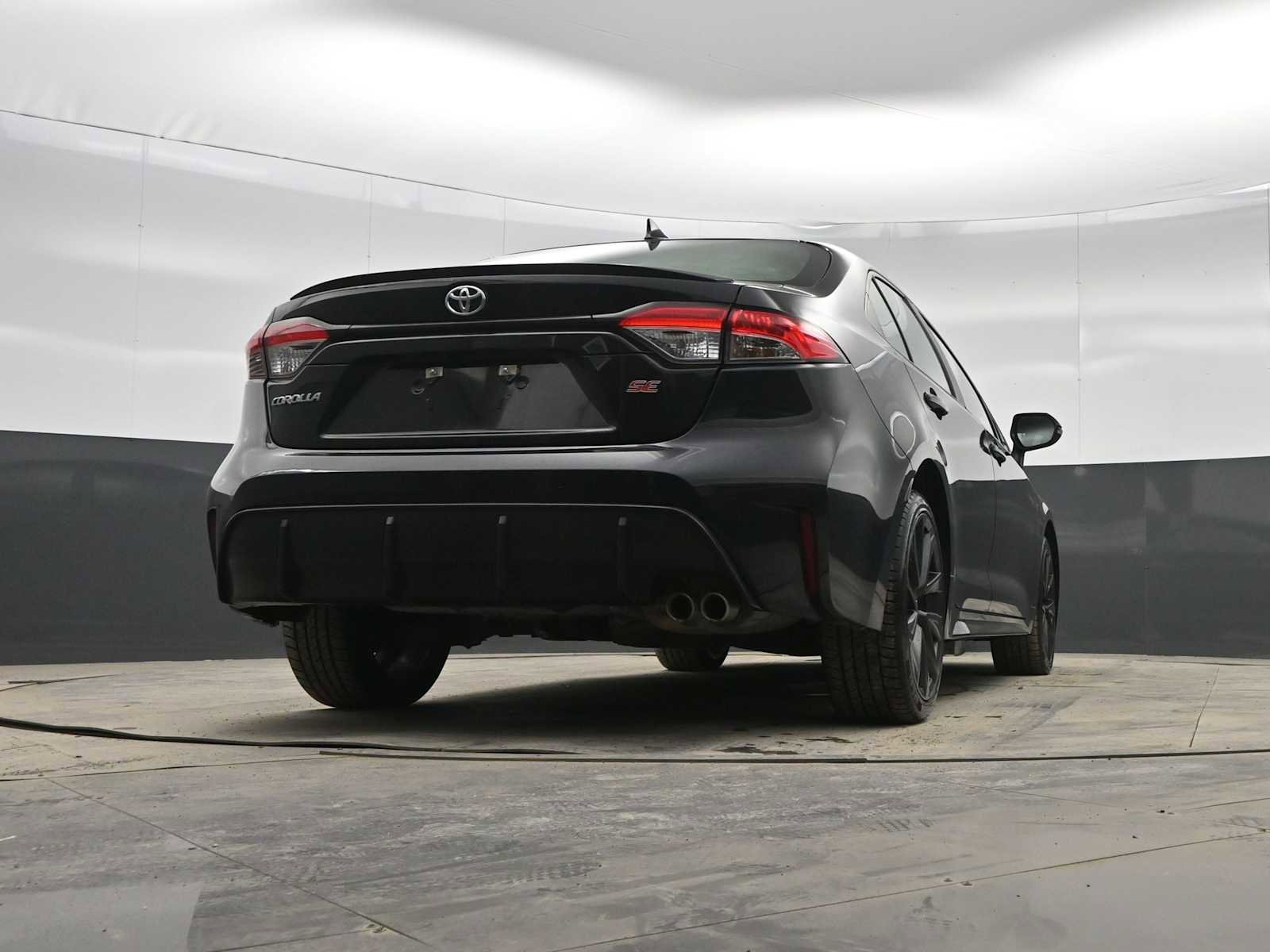 Used 2024 Toyota Corolla SE image 35