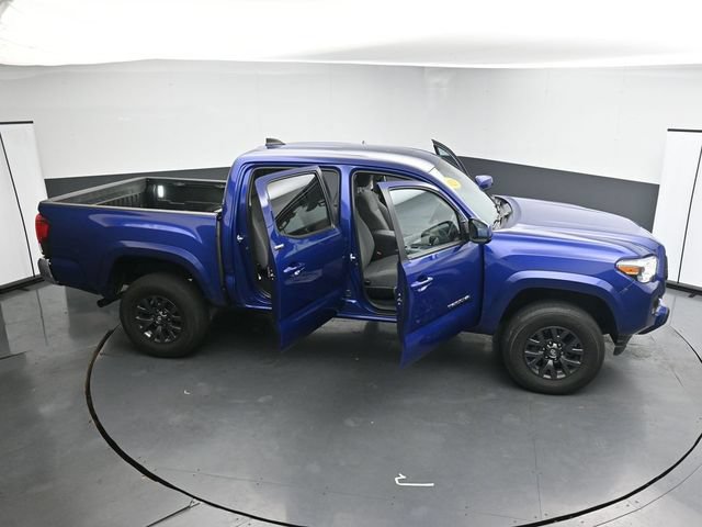 Used 2023 Toyota Tacoma SR5 AWD/4WD image 41