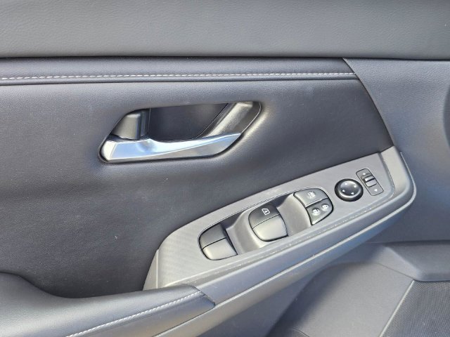 Used 2022 Nissan Sentra SV FWD image 20