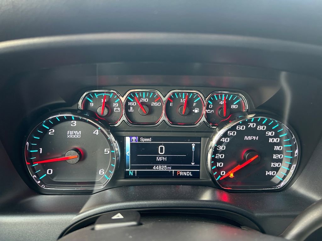 Used 2018 Chevrolet Silverado 1500 LT w/ All Star Edition image 16