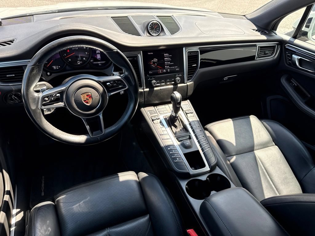 Used 2017 Porsche Macan GTS AWD/4WD image 18
