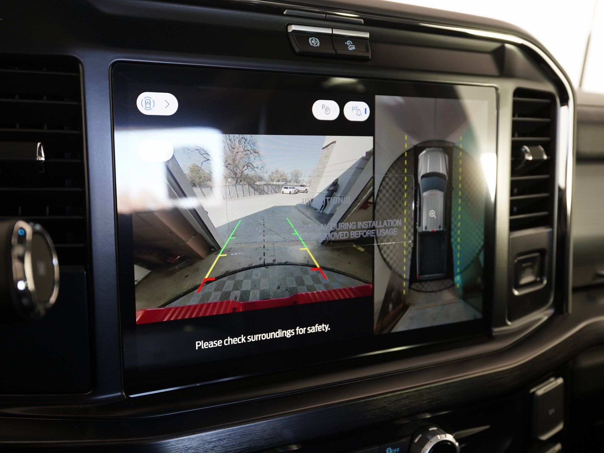 Used 2026 Ford F450 Lariat w/ FX4 Off-Road Package image 23