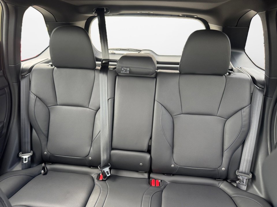 Used 2025 Subaru Forester Limited w/ Protection Package image 15