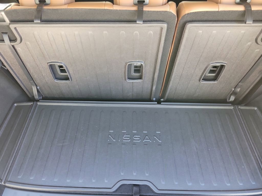 New 2026 Nissan Pathfinder Platinum image 18