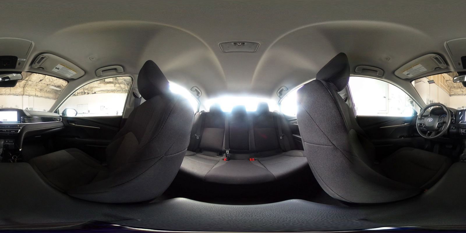 Used 2025 Toyota Camry LE image 41