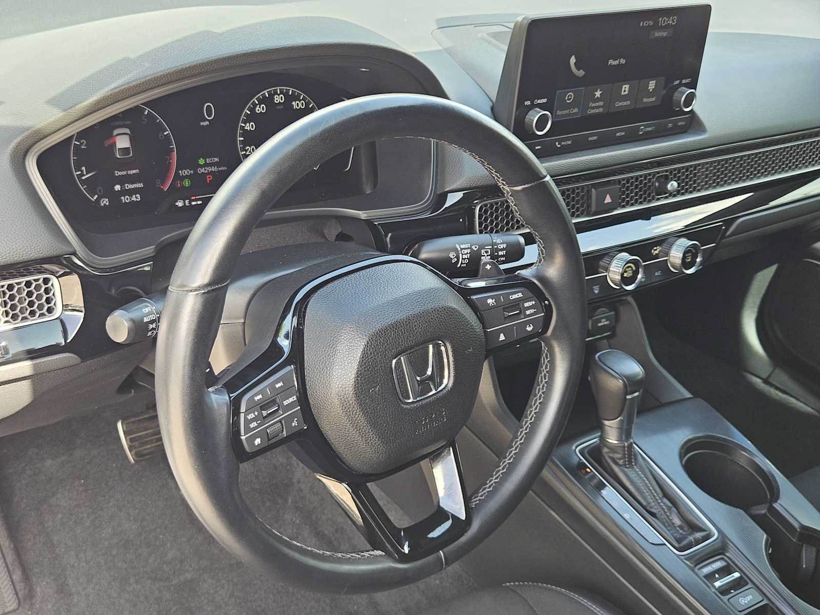 Used 2022 Honda Civic Sport image 2