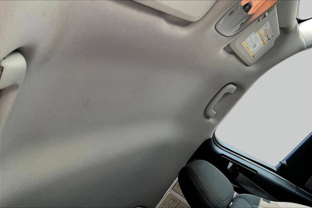 Used 2025 Chevrolet TrailBlazer LT AWD/4WD image 30