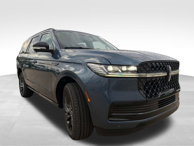 New 2027 Lincoln Navigator Reserve w/ Jet Appearance Package AWD/4WD image 12