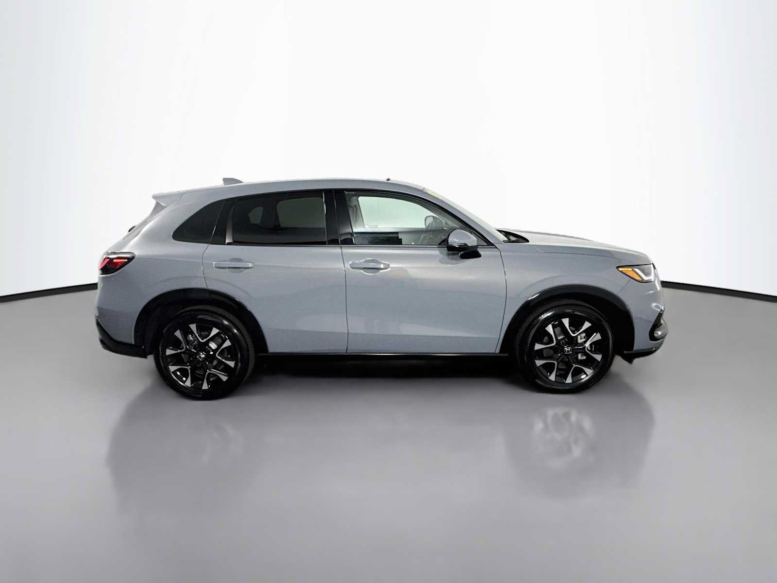 Used 2027 Honda HR-V EX-L image 8