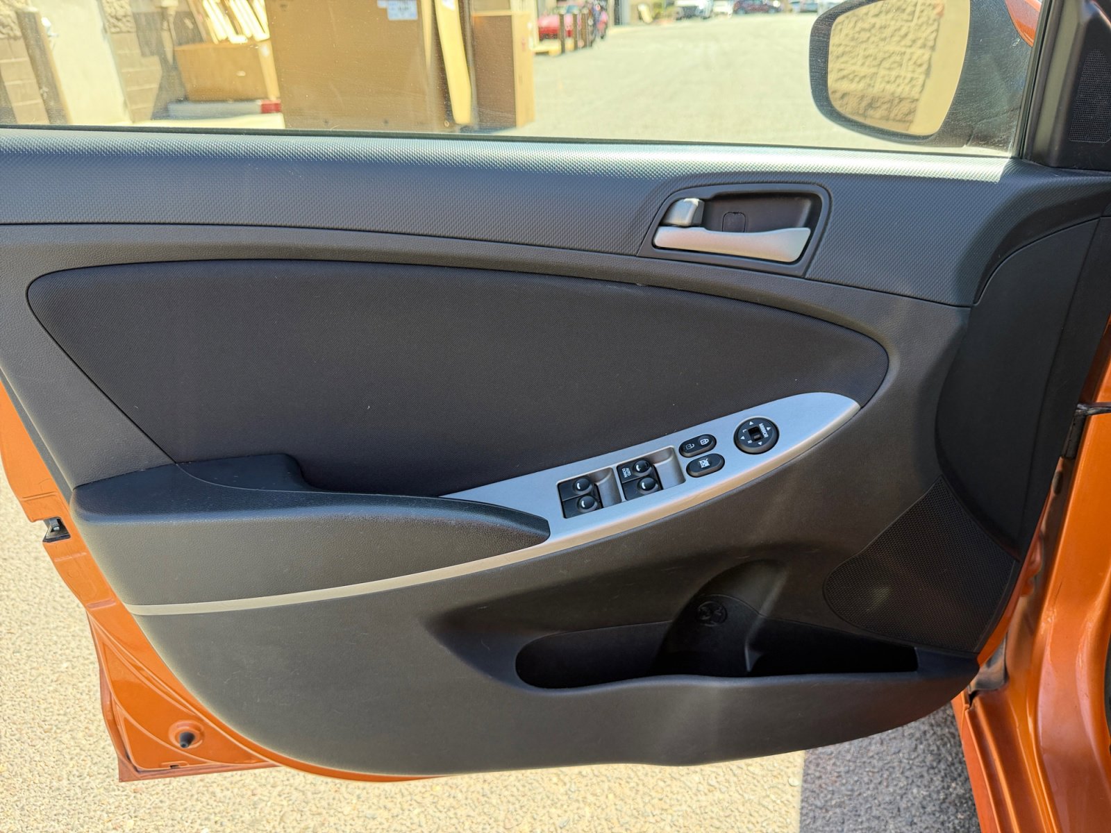 Used 2017 Hyundai Accent SE image 13