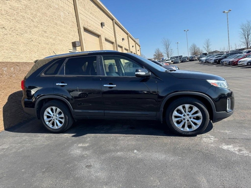 Used 2015 Kia Sorento EX w/ EX V6 Touring Package image 2