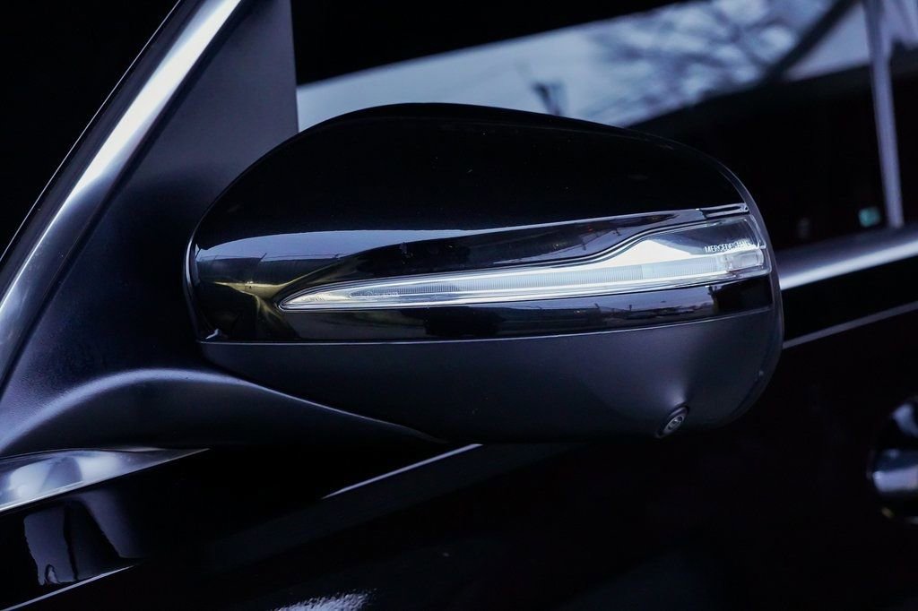 Used 2024 Mercedes-Benz GLS 63 AMG 4MATIC image 21