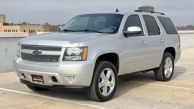 Used 2013 Chevrolet Tahoe LTZ image 3
