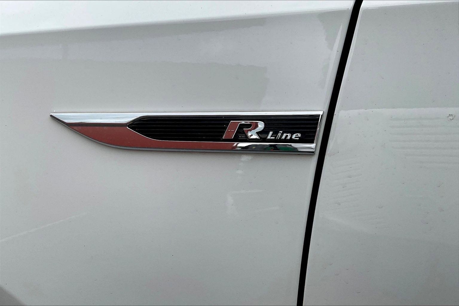 Used 2019 Volkswagen Passat 2.0T SE R-Line FWD image 25