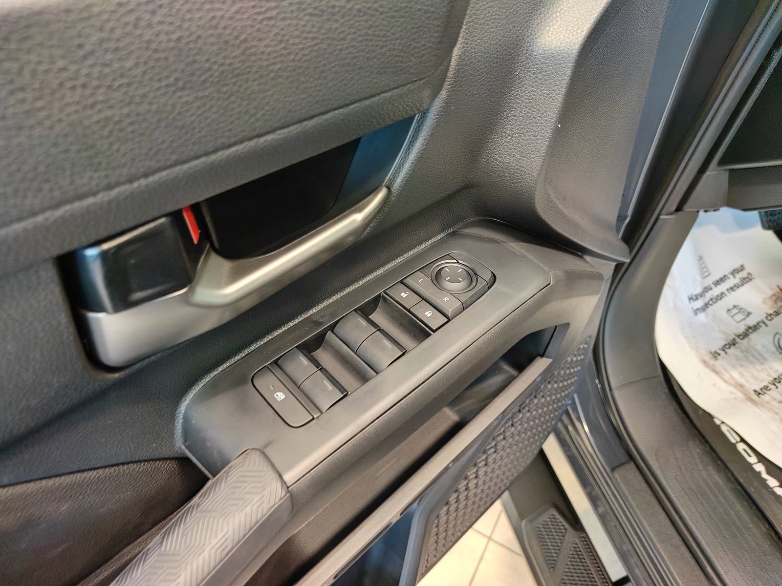 New 2025 Toyota Tacoma TRD Off-Road image 9