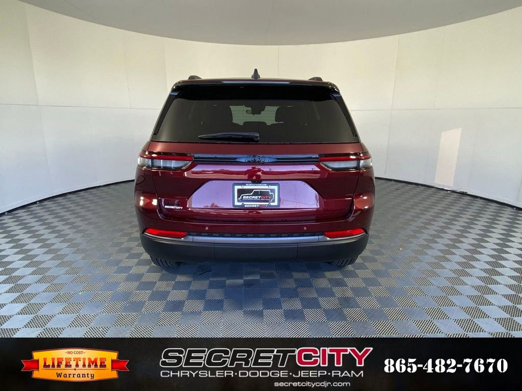 New 2026 Jeep Grand Cherokee Altitude image 6