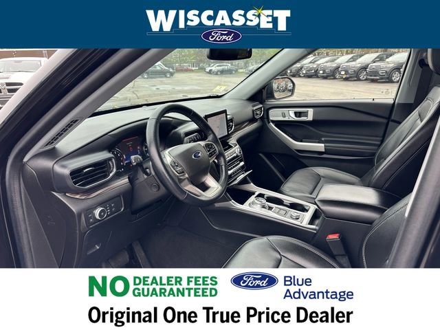Certified 2022 Ford Explorer Limited w/ Hybrid Equipment Group 310A image 4