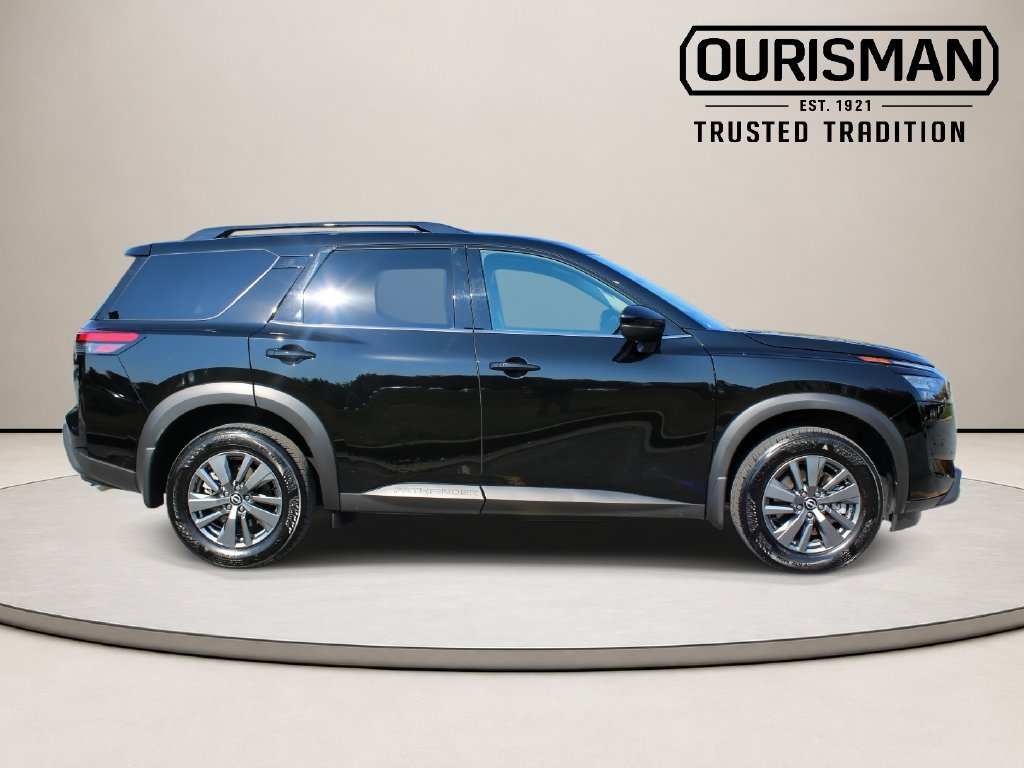 Used 2025 Nissan Pathfinder SV w/ SV Premium Package AWD/4WD image 10