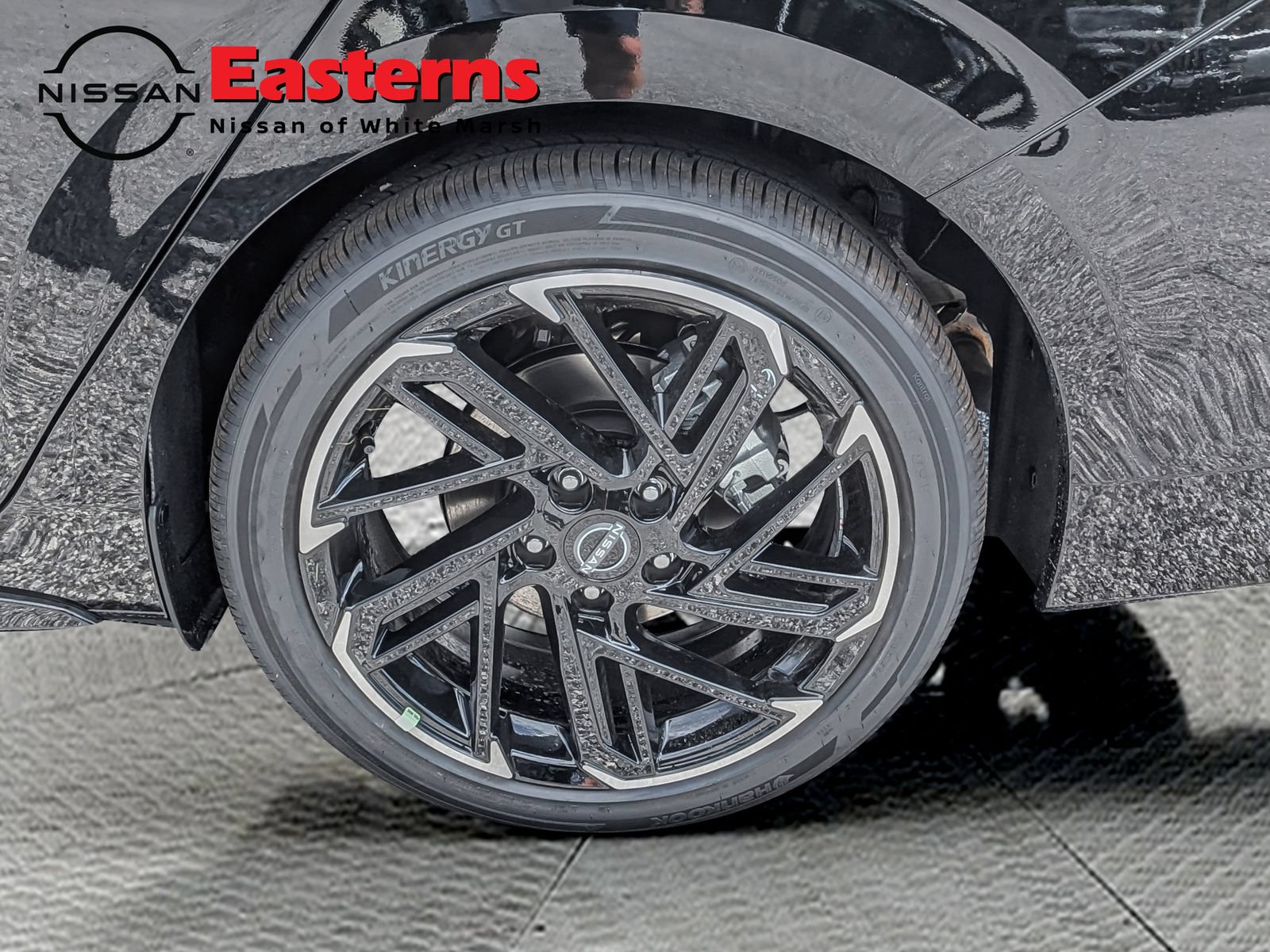 New 2026 Nissan Sentra SR w/ SR Premium Package FWD image 28