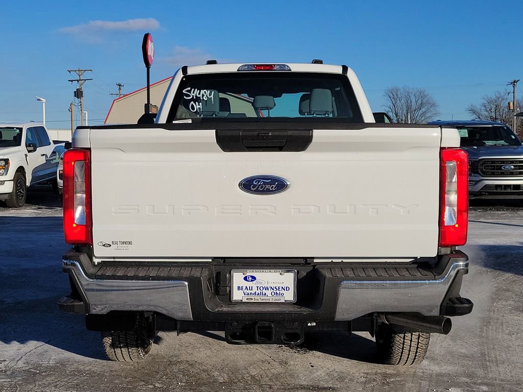New 2026 Ford F250 XL w/ FX4 Off-Road Package image 5
