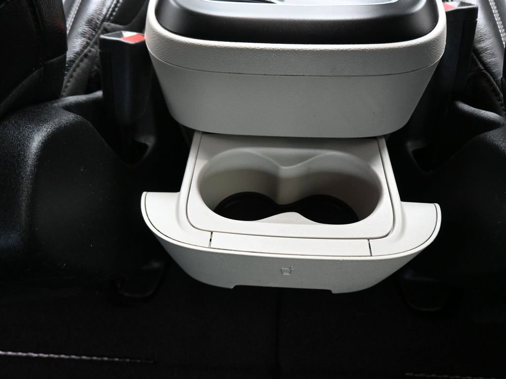 Used 2022 Chrysler Pacifica Touring-L image 35