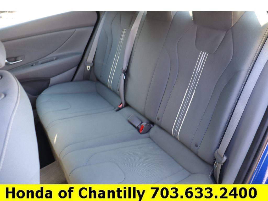 Used 2021 Hyundai Elantra SEL image 26