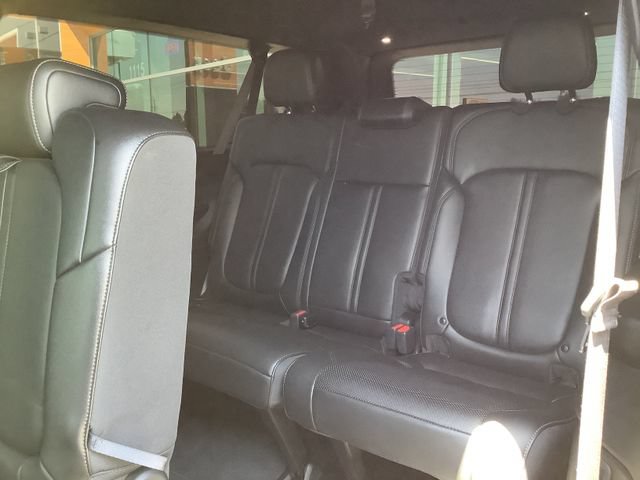 Used 2024 Jeep Wagoneer L 4WD w/ Premium Group I image 28