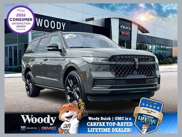 Used 2025 Lincoln Navigator Black Label AWD/4WD image 1