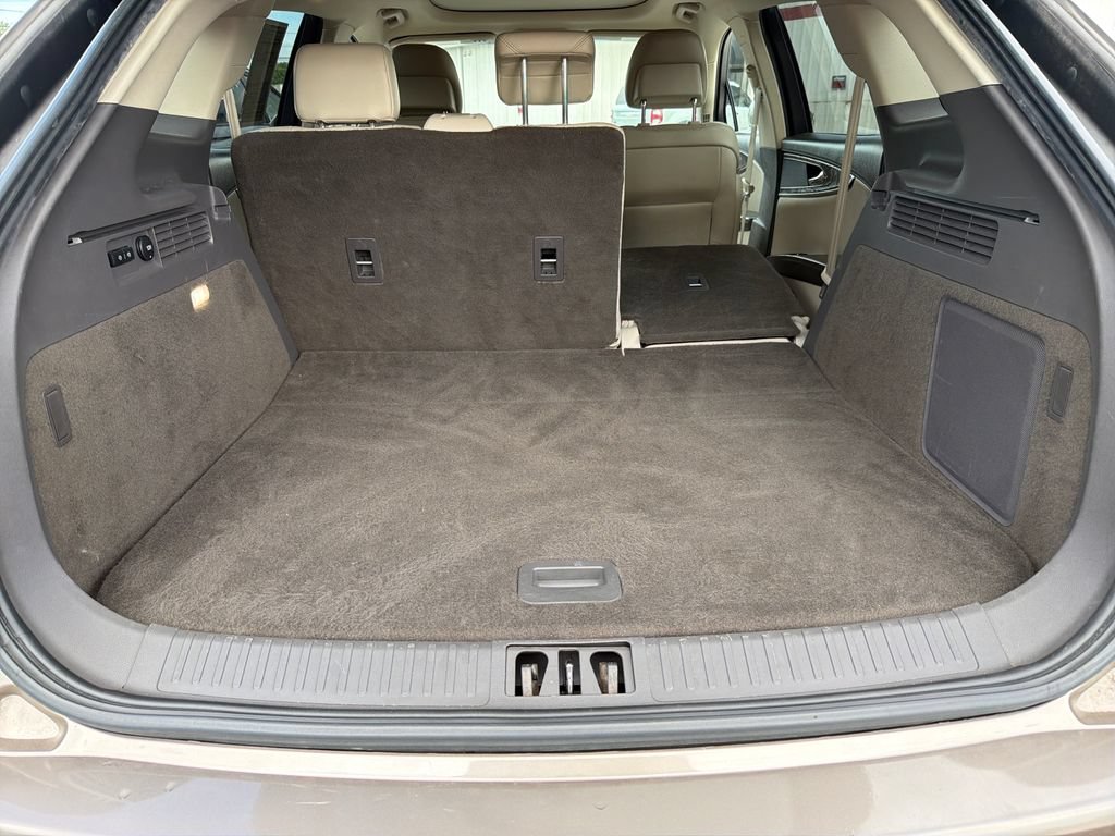 Used 2018 Lincoln MKX Reserve w/ Lincoln MKX Climate Package FWD image 9