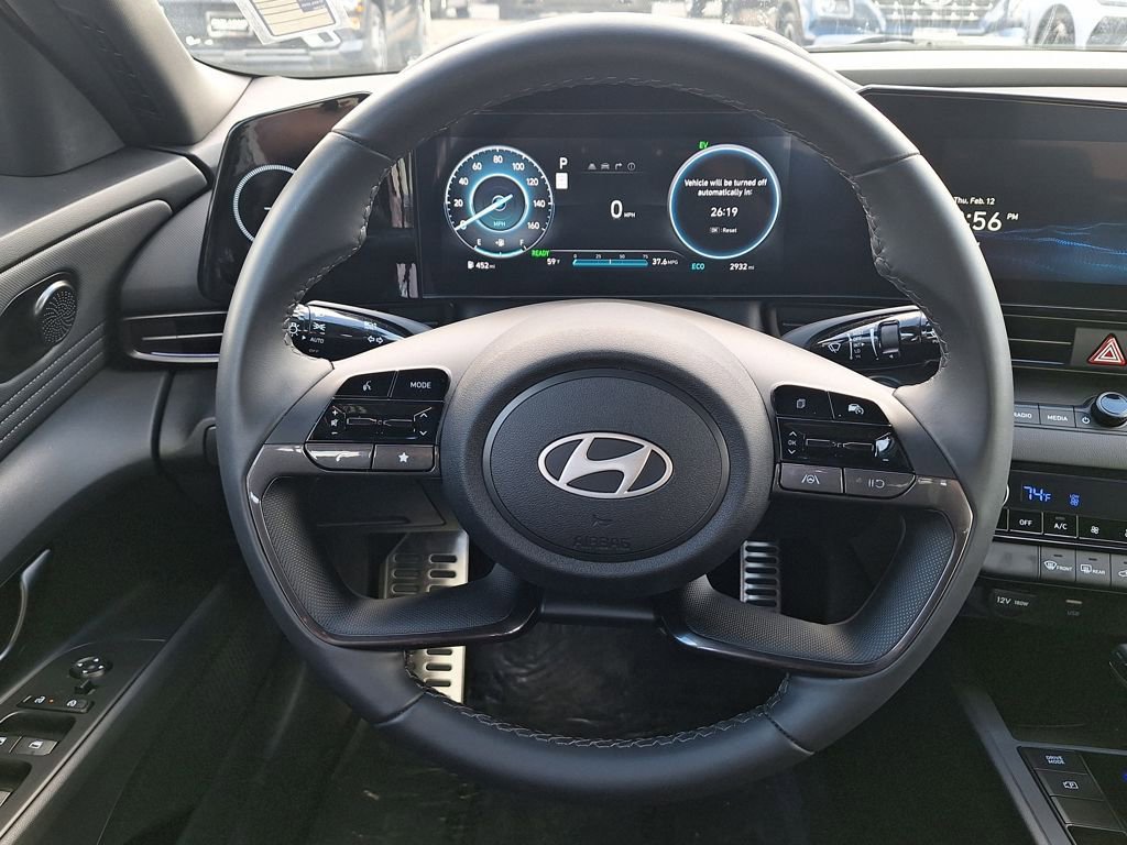 New 2025 Hyundai Elantra SEL image 15