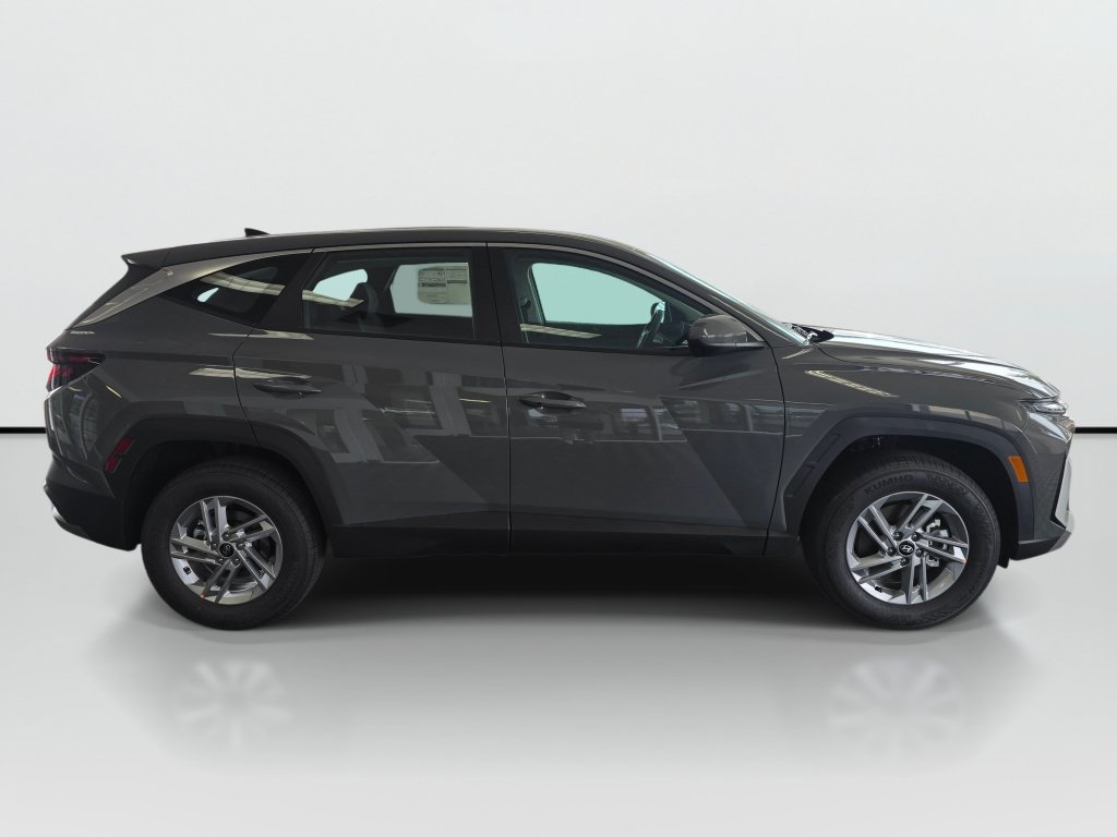 New 2026 Hyundai Tucson SE AWD/4WD image 2