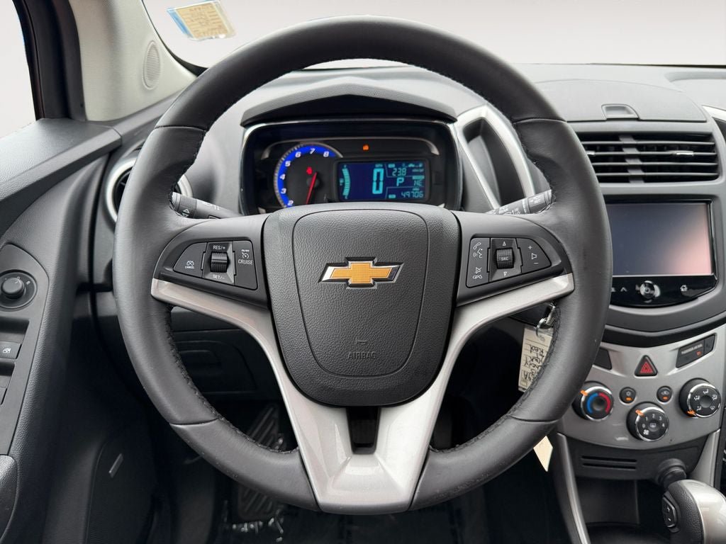 Used 2015 Chevrolet Trax LT w/ LT Sun and Sound Package AWD/4WD image 13