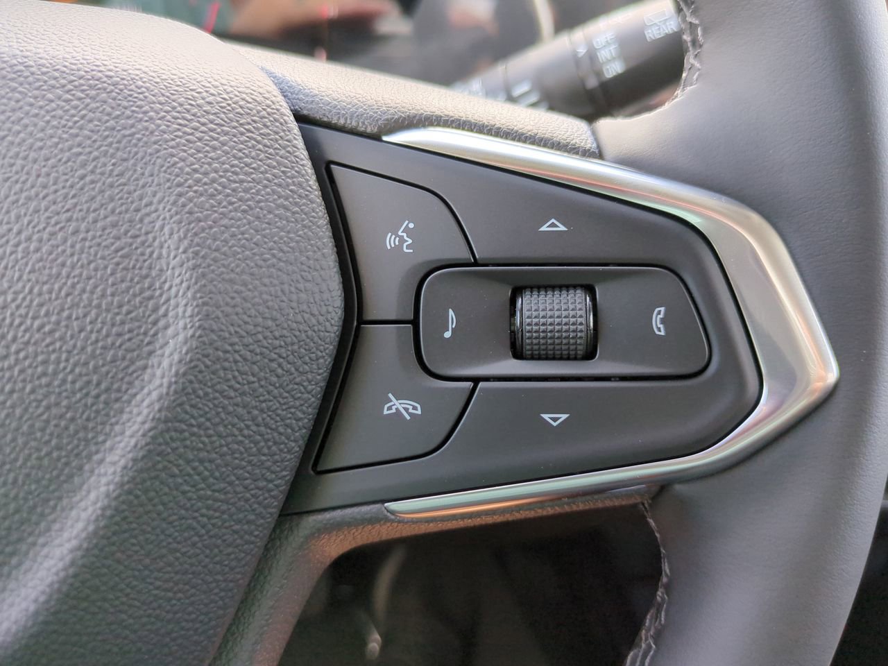 New 2026 Chevrolet Trax ACTIV w/ Driver Confidence Package FWD image 24