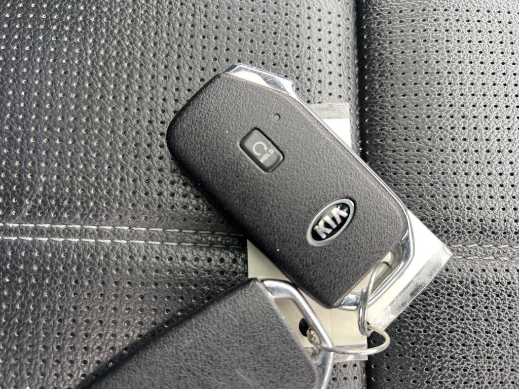 Used 2021 Kia Telluride SX image 28