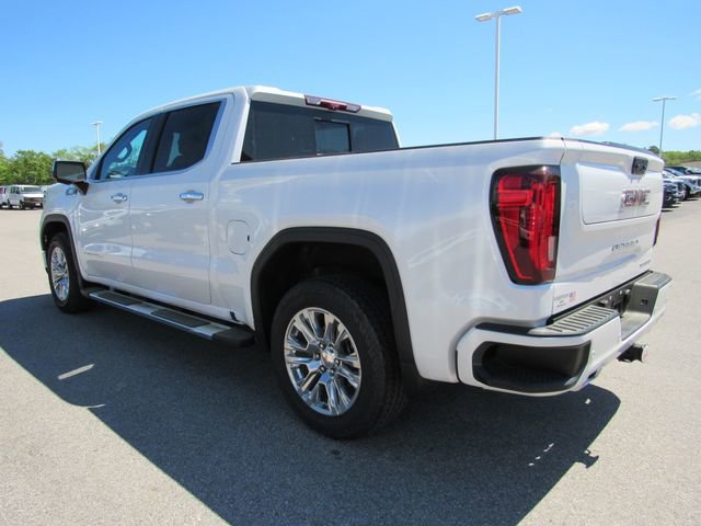 Used 2023 GMC Sierra 1500 Denali w/ Technology Package AWD/4WD image 7