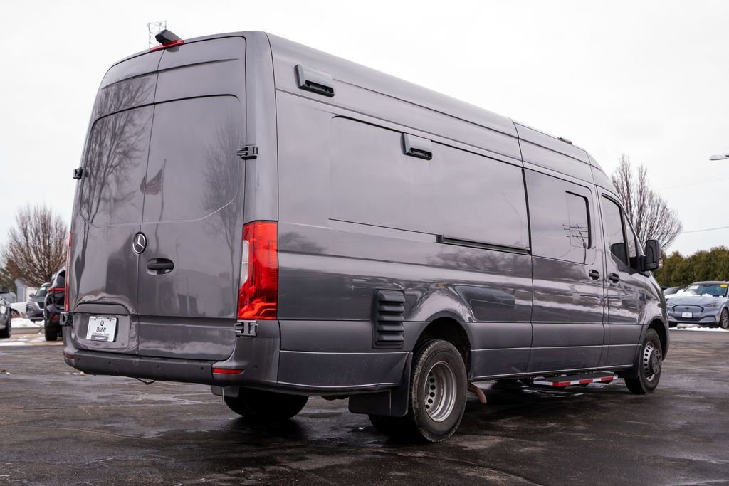 Used 2022 Mercedes-Benz Sprinter 4500 image 3