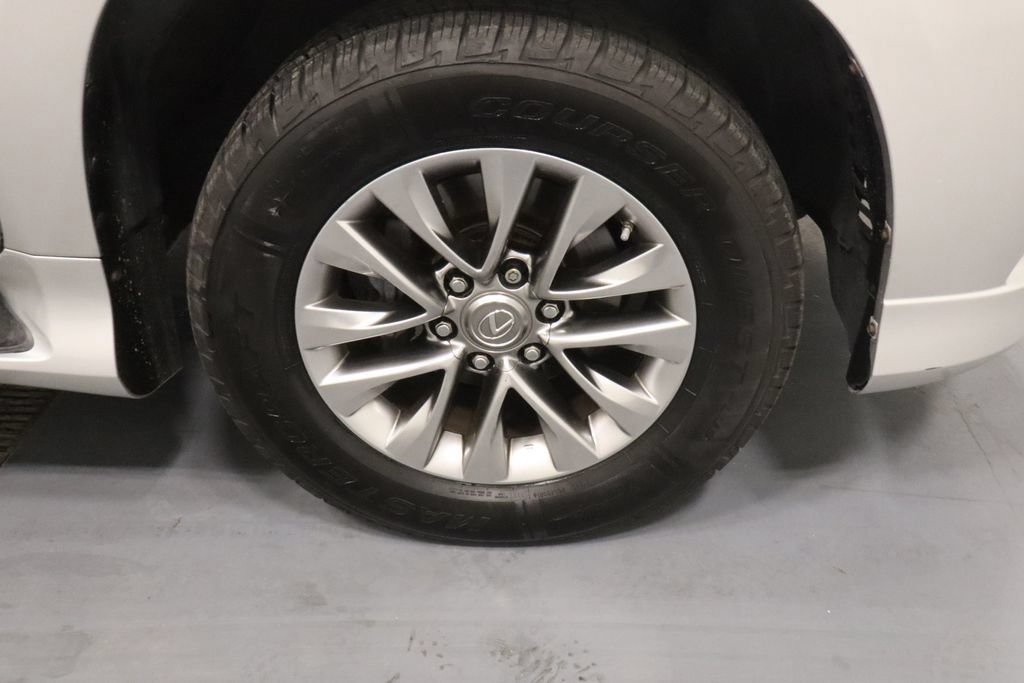 Used 2014 Lexus GX 460 Luxury AWD/4WD image 29
