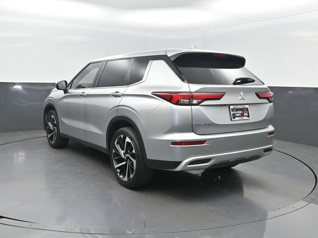 Used 2022 Mitsubishi Outlander SE AWD/4WD image 27
