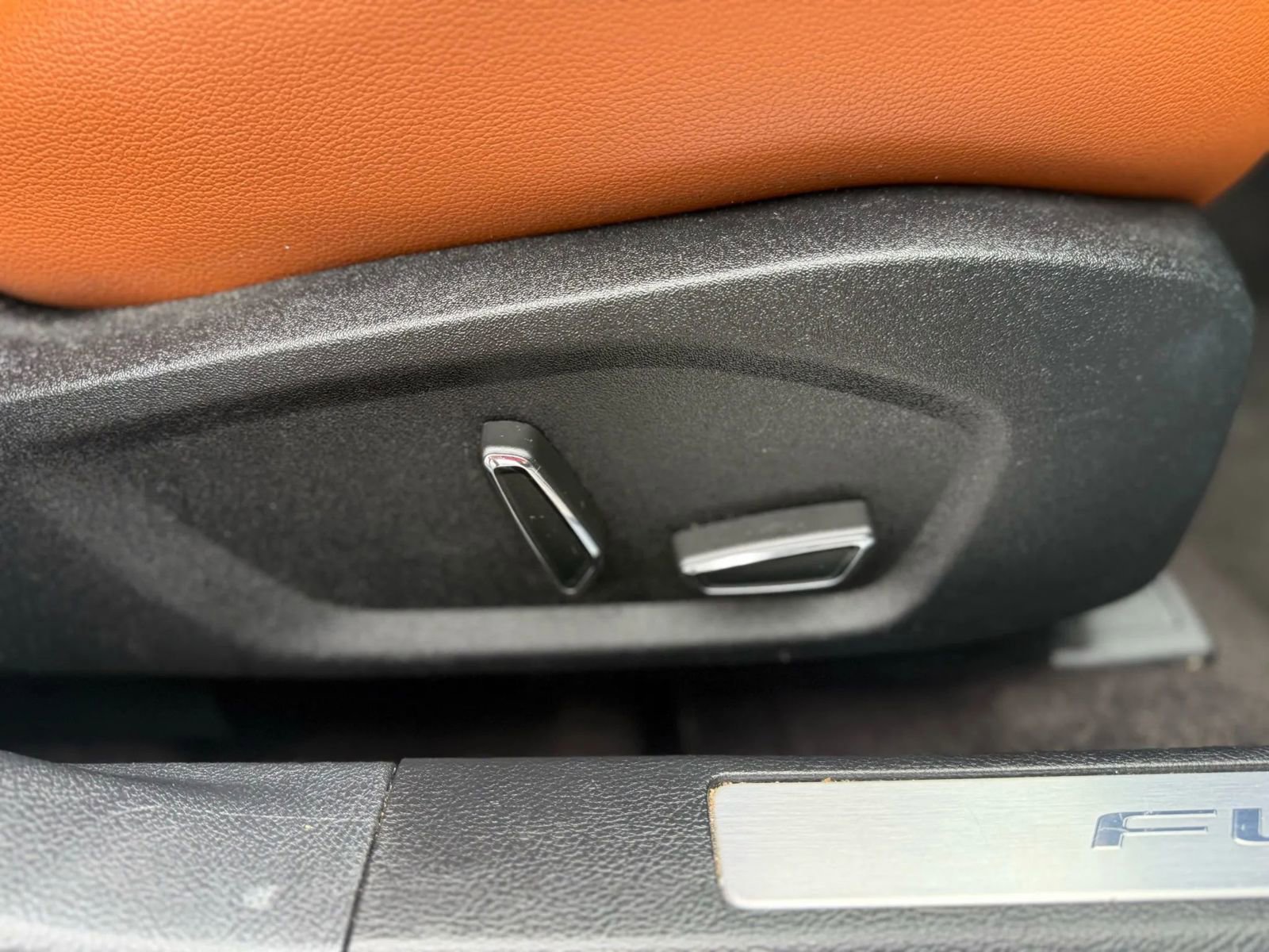 Used 2020 Ford Fusion Titanium image 26