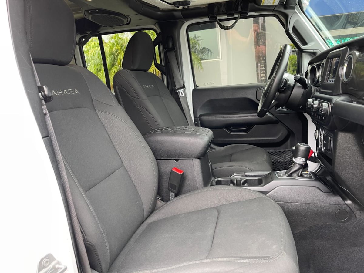 Used 2019 Jeep Wrangler Unlimited Sahara AWD/4WD image 21