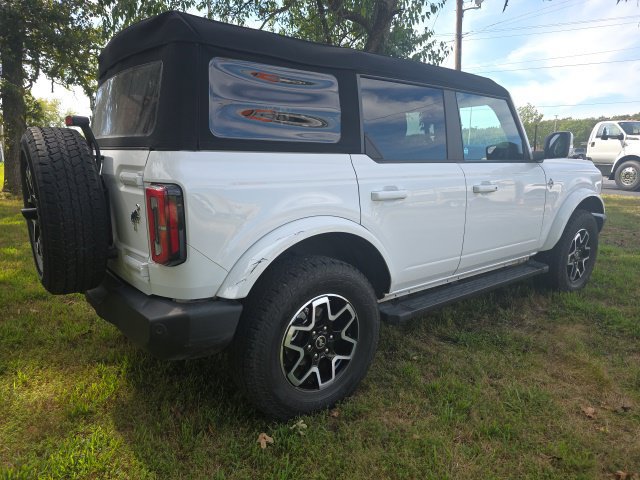 Used 2023 Ford Bronco Outer Banks AWD/4WD image 5