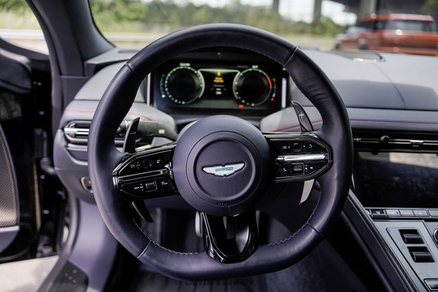 Used 2024 Aston Martin DB12 Coupe RWD image 20