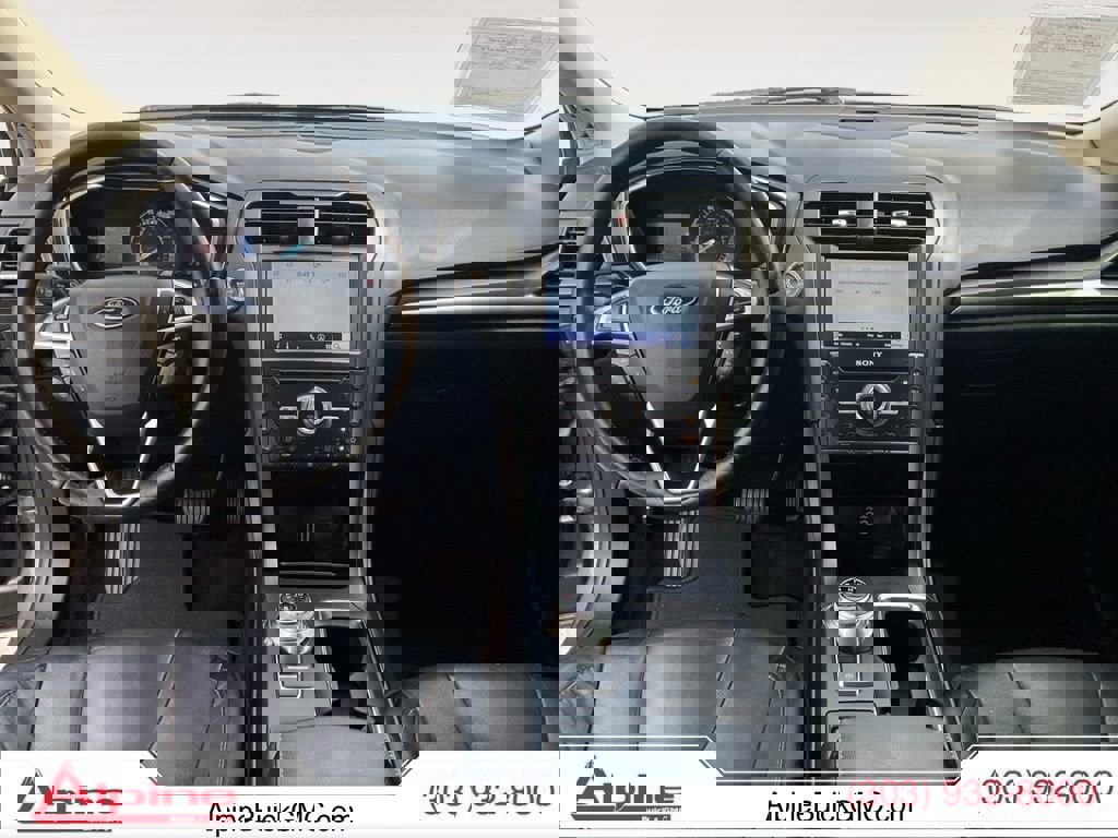 Used 2020 Ford Fusion Titanium image 10