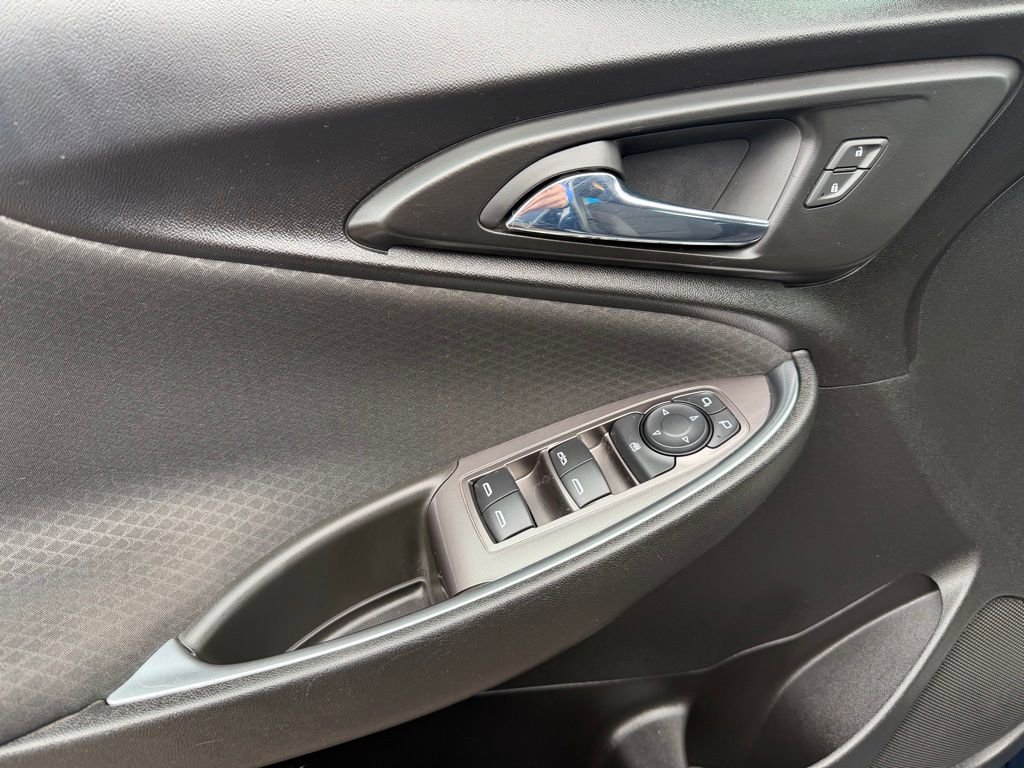 Used 2019 Chevrolet Malibu LT image 12