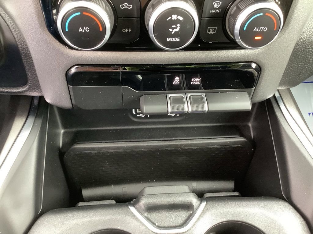 Used 2024 RAM 1500 Laramie image 19