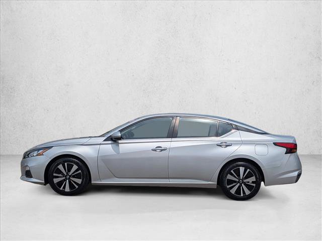 Used 2022 Nissan Altima 2.5 SV FWD image 9