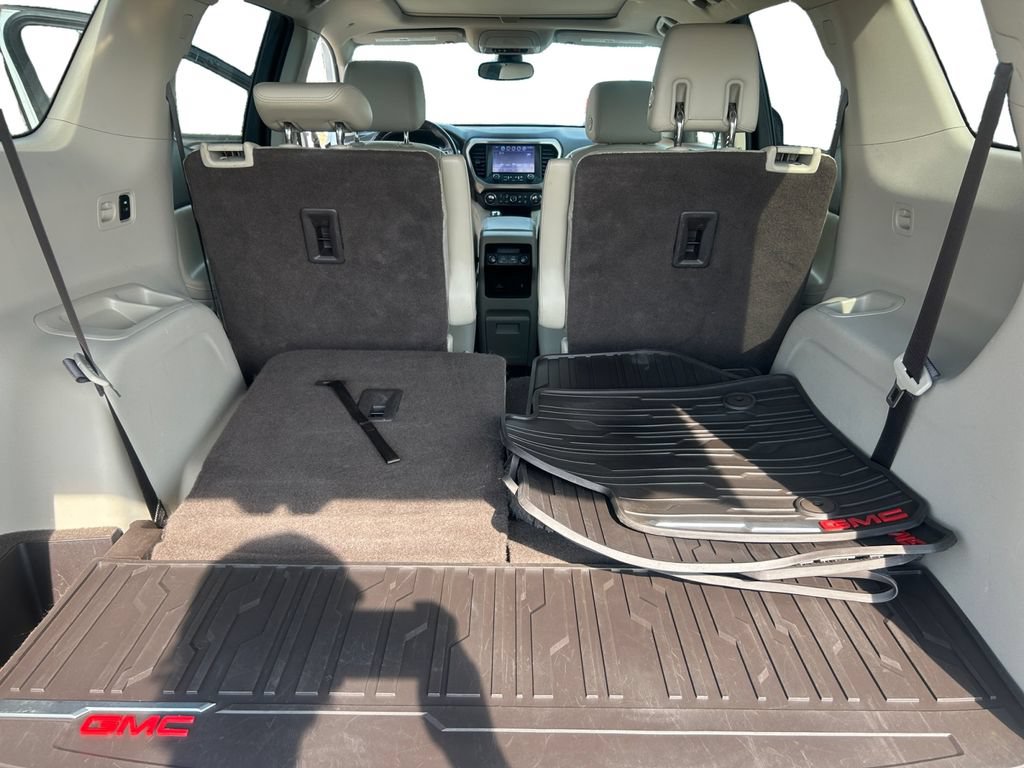 Used 2019 GMC Acadia Denali w/ Technology Package AWD/4WD image 25
