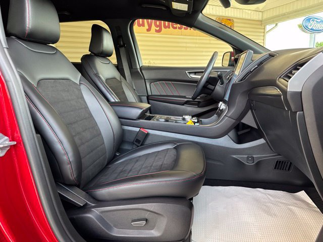 Used 2024 Ford Edge ST-Line AWD/4WD image 25