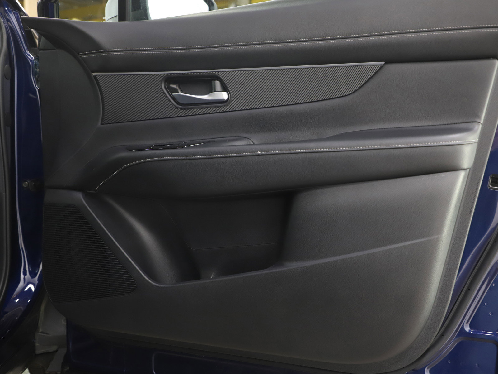 Used 2025 Nissan Murano SV image 9